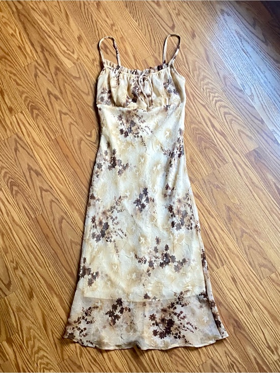 Charlotte Russe Dresses & Skirts - Y2K Charlotte Russe Floral Tie-Front Slip Dress in Beige and Brown